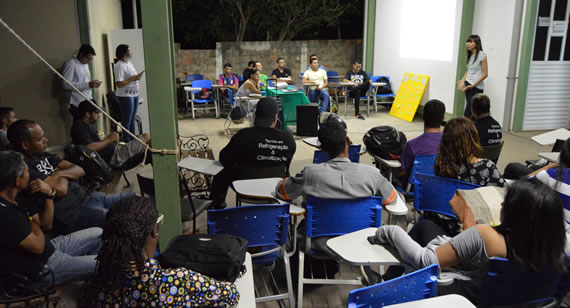Psicóloga Maria Gabriela falou sobre acolhimento com discente do técnico em Refrigeração e Climatização Psicóloga Maria Gabriela falou sobre acolhimento com discente do técnico em Refrigeração e Climatização