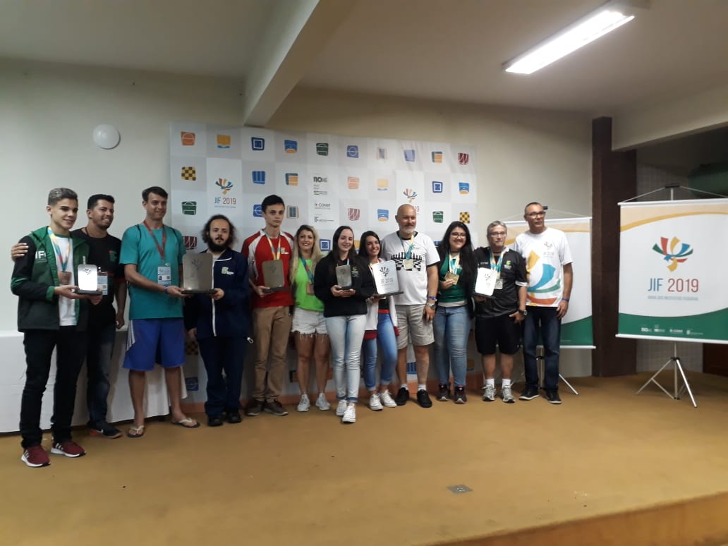 Premiação da modalidade de xadrez, durante o JIF 2019 Premiação da modalidade de xadrez, durante o JIF 2019