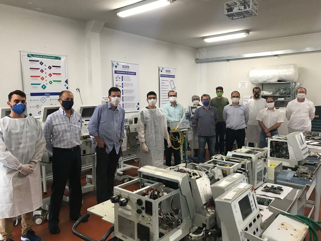 Primeiros ventiladores mecânicos recuperados pelo projeto Pneuma foram entregues à  Secretaria de Estado da Saúde de Goiás ( crédito foto: Reprodução/Site UFG).