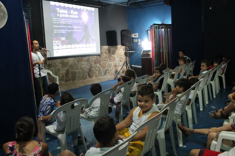 O servidor Haroldo Campelo fez a abertura da sessão de cinema