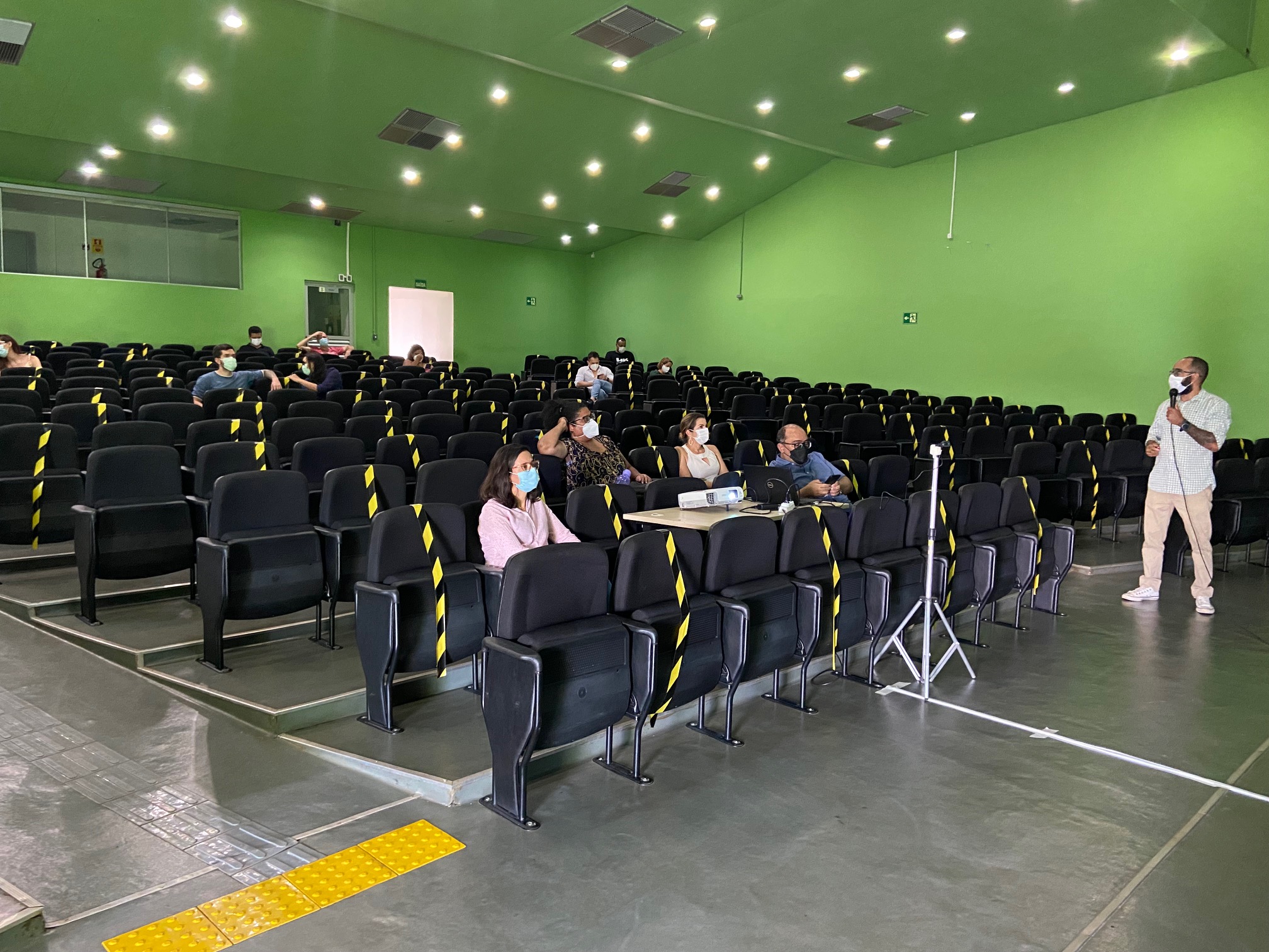 Diretor-Geral, professor Reinaldo Reis, fala sobre o Plano de Gestão 2022 para os docentes na Semana de Planejamento Pedagógico Diretor-Geral, professor Reinaldo Reis, fala sobre o Plano de Gestão 2022 para os docentes na Semana de Planejamento Pedagógico