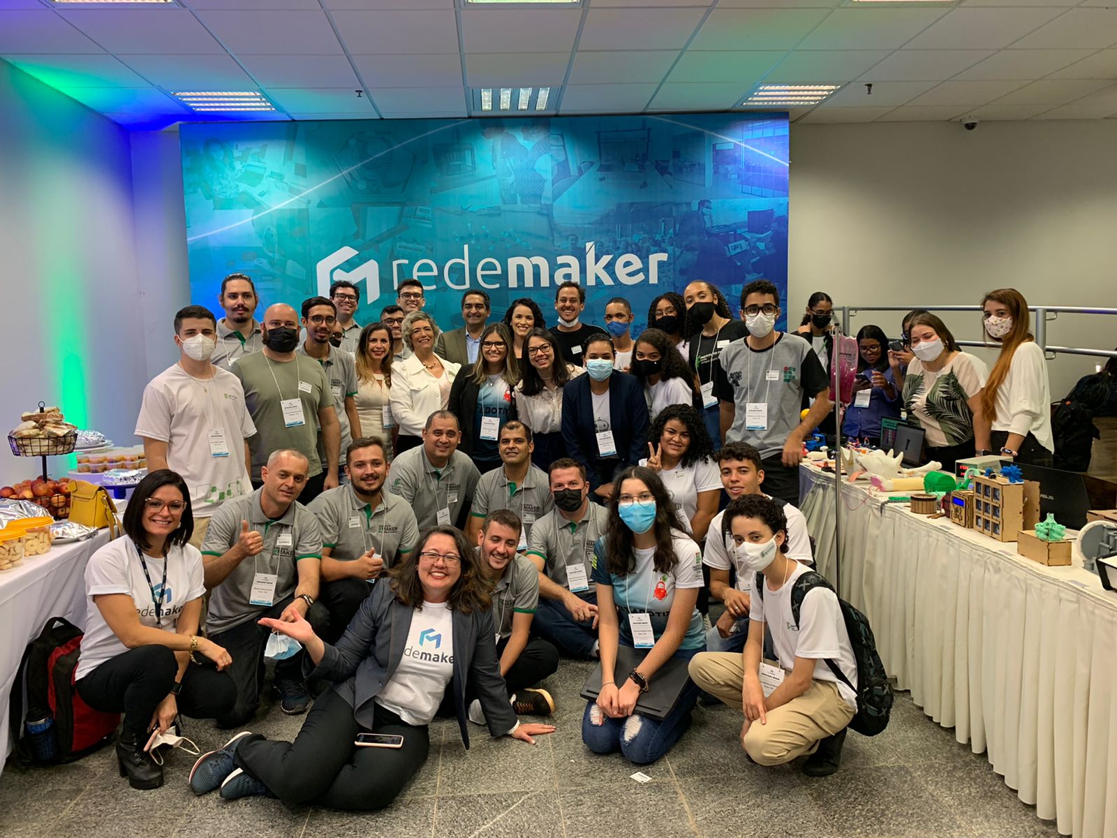 Comunidade acadêmica envolvida nos Lab IFMaker implantados no IFG participou da solenidade em Brasília Comunidade acadêmica envolvida nos Lab IFMaker implantados no IFG participou da solenidade em Brasília