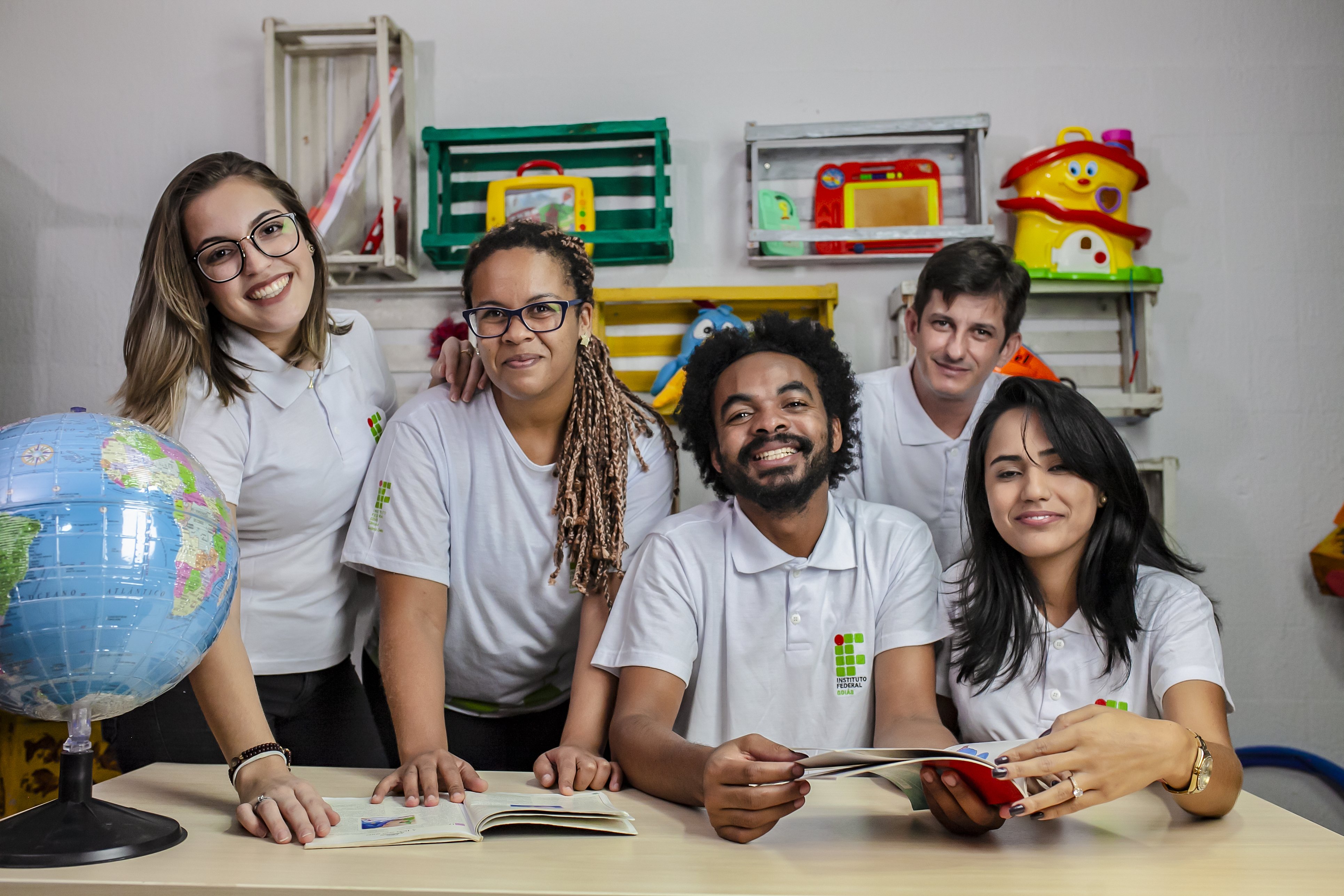 Os Institutos são reconhecidos pelo seu modelo de ensino, reunindo educação profissional, básica e superior, pluricurricular e multicâmpus, especializada na oferta de educação profissional e tecnológica em diferentes modalidades de ensino Os Institutos são reconhecidos pelo seu modelo de ensino, reunindo educação profissional, básica e superior, pluricurricular e multicâmpus, especializada na oferta de educação profissional e tecnológica em diferentes modalidades de ensino