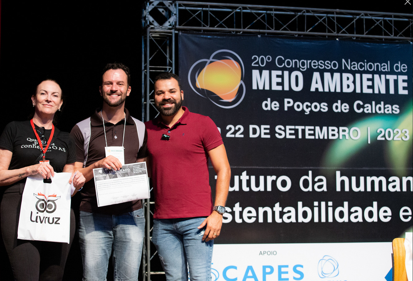 O trabalho intitulado "Avaliação da dimensão espaço-temporal do uso e cobertura do solo em Anápolis-GO" foi desenvolvido em parceira com o Câmpus Anápolis