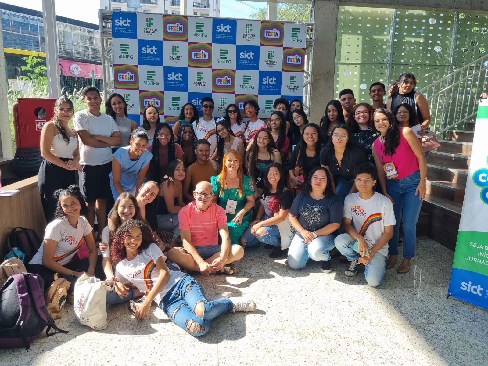 Participantes do Câmpus Aparecida de Goiânia na FECIN