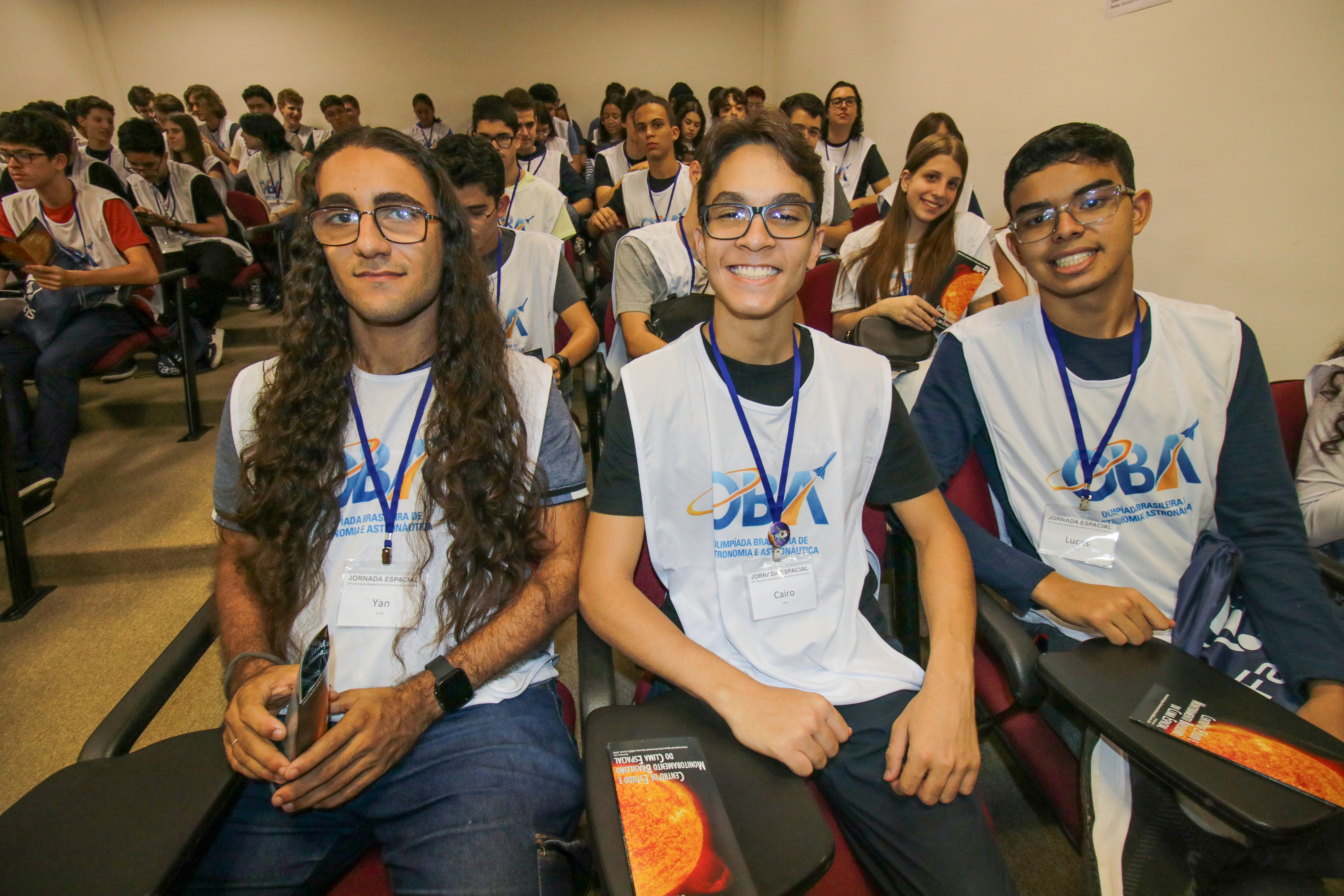 Amizades Formosense com colegas de quarto em palestra do evento